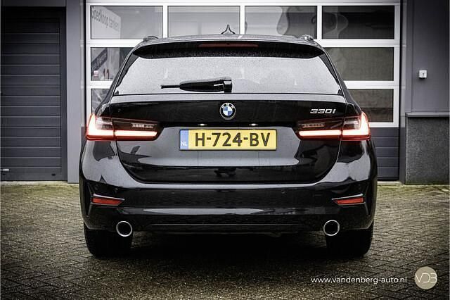 Occasion BMW 330 Executive 257 PK (189 kW) 2020 Zwart Stationwagen