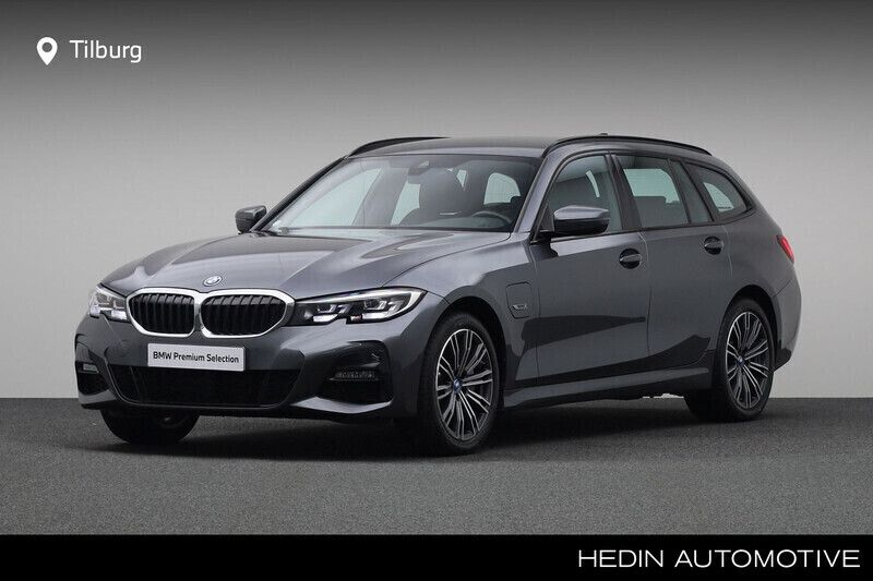 Grijs Gebruikt 2022 BMW 330e Executive Stationwagen | € 39.880 (Eerlijke prijs) - Afbeelding 1/4