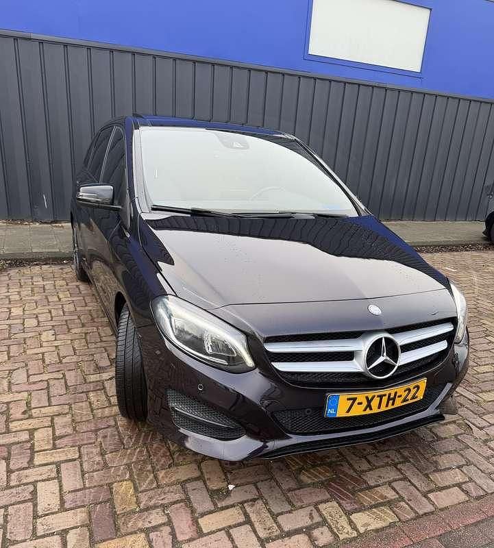 Occasion Mercedes B200 Prestige 156 PK (114 kW) 2014 Paars MPV