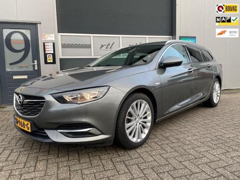 Grijs (metallic) Occasion 2019 Opel Insignia Business Stationwagen | € 9.950 (Super prijs) - Afbeelding 1/4