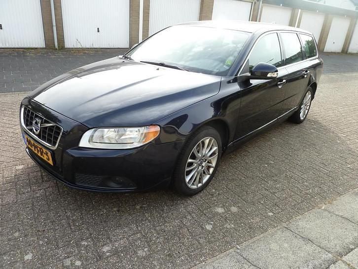 Gebruikt 2011 Volvo V70 Kinetic Stationwagen | € 4.250 (Super prijs) - Afbeelding 1/4