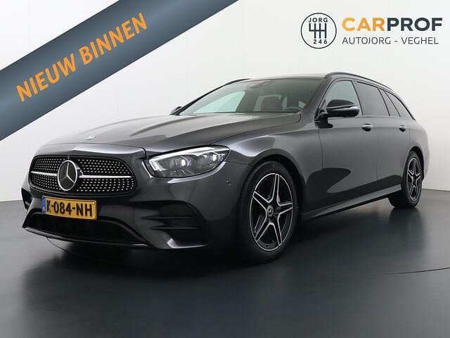 Grijs Gebruikt 2021 Mercedes 200 Business Stationwagen | € 34.995 - Afbeelding 1/4
