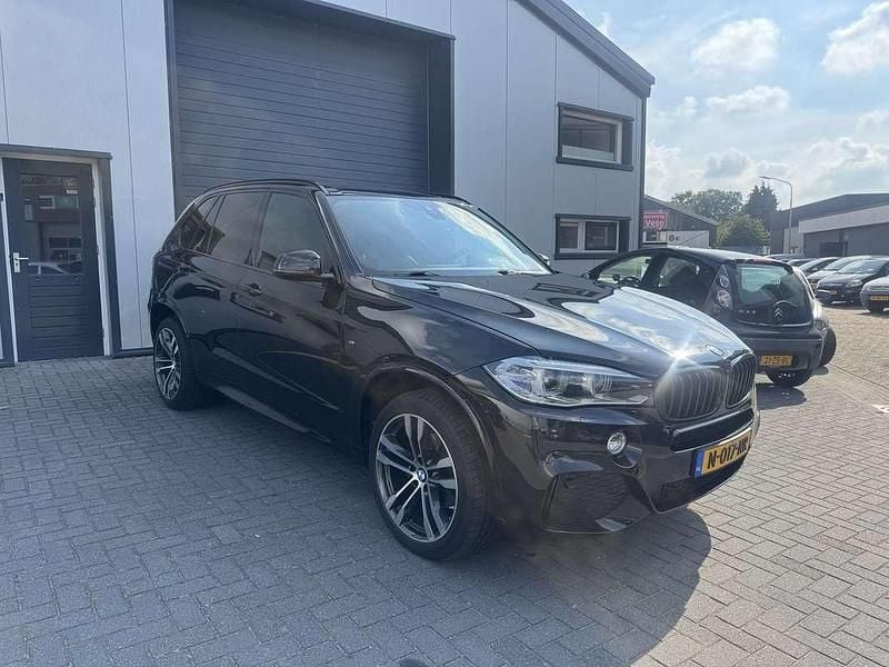 Zwart Gebruikt 2015 BMW X5 M Sport SUV | € 23.450 (Eerlijke prijs) - Afbeelding 1/4