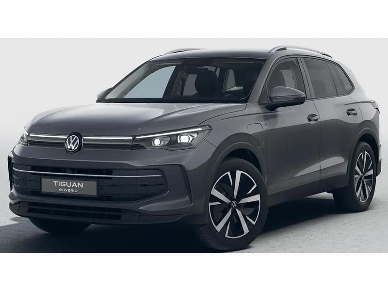 Dolphin grey metallic (b0) Nieuw 2025 VW Tiguan Edition SUV | € 51.900 (Super prijs) - Afbeelding 1/4
