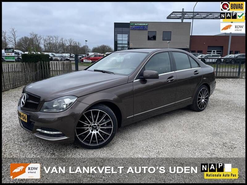 Bruin Gebruikt 2013 Mercedes C250 Sedan | € 14.350 - Afbeelding 1/4