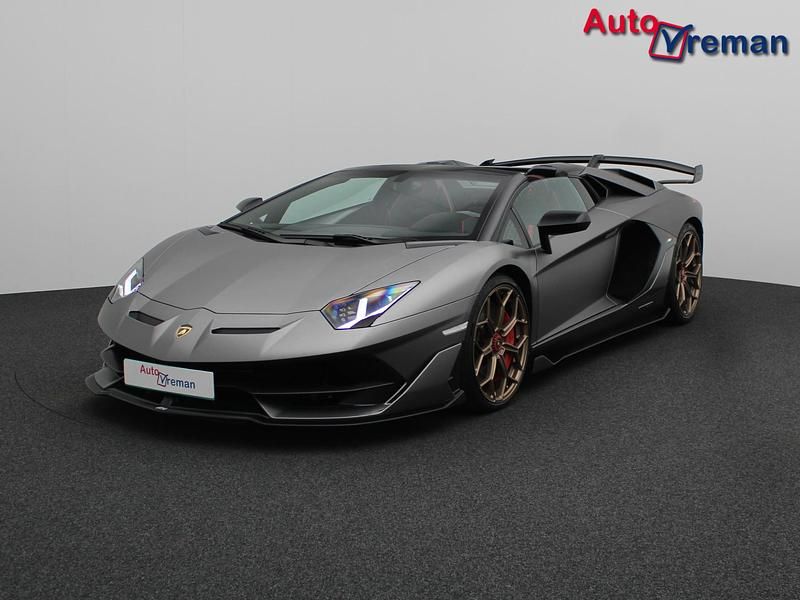 Grijs Gebruikt 2020 Lamborghini Aventador Cabriolet | € 650.000 - Afbeelding 1/4