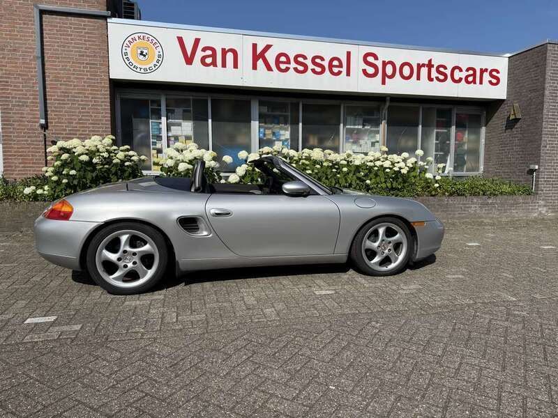 Zilver, metallic lak Gebruikt 1997 Porsche Boxster Cabriolet | € 8.950 (Eerlijke prijs) - Afbeelding 1/4