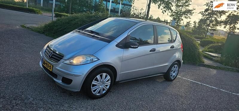 Grijs Occasion 2005 Mercedes A150 Classic MPV | € 1.950 (Super prijs) - Afbeelding 1/4