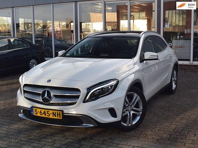Wit Gebruikt 2014 Mercedes GLA250 SUV | € 16.899 (Eerlijke prijs) - Afbeelding 1/4
