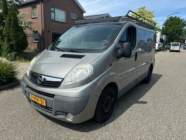 Overige Gebruikt 2009 Opel Vivaro Van | € 3.700 (Eerlijke prijs) - Afbeelding 1/4