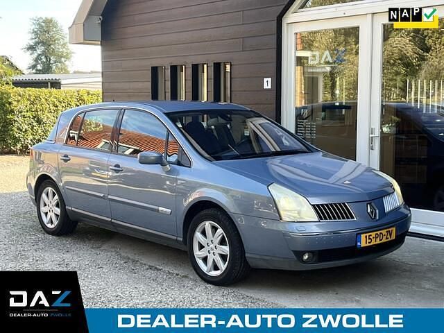 Blauw Gebruikt 2004 Renault Vel Satis Hatchback | € 4.945 - Afbeelding 1/4