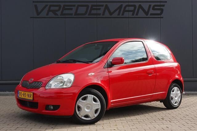 Rood Gebruikt 2005 Toyota Yaris Hatchback | € 1.450 (Goede deal) - Afbeelding 1/4