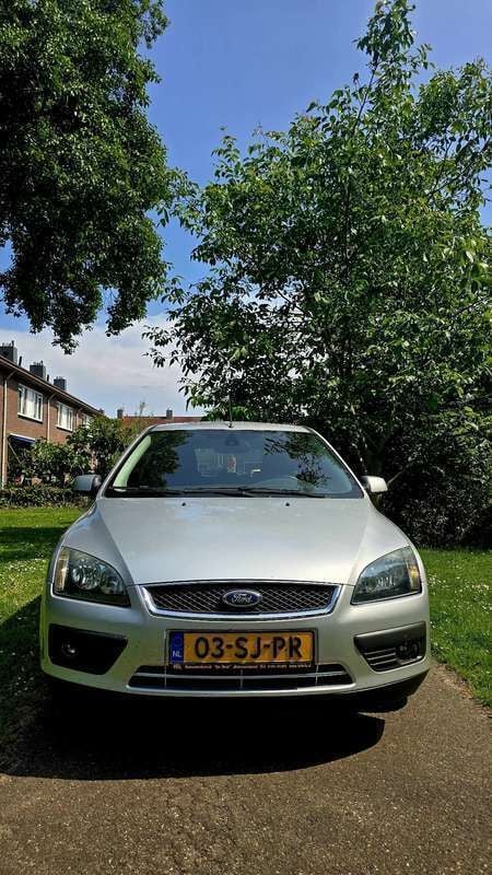 Gebruikt 2006 Ford Focus Sedan | € 2.250 (Eerlijke prijs) - Afbeelding 1/4