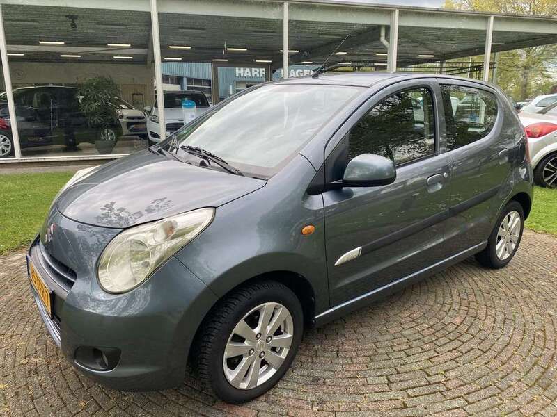 Grijs Gebruikt 2012 Suzuki Alto Exclusive Hatchback | € 4.200 (Iets duurder) - Afbeelding 1/4