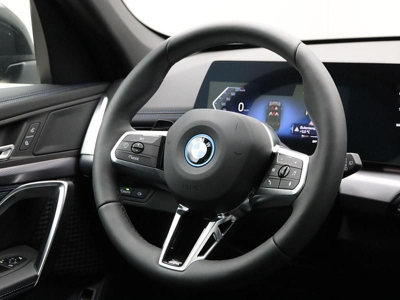 Nieuw BMW iX1 M Sport 150 kW (204 PK) 2025 Zwart SUV