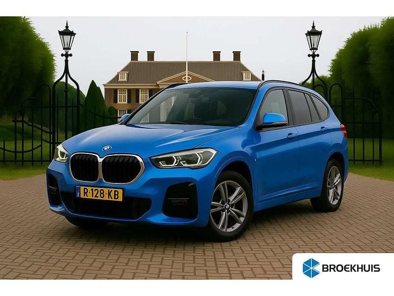Blauw Gebruikt 2021 BMW X1 M Sport SUV | € 28.400 (Goede deal) - Afbeelding 1/4