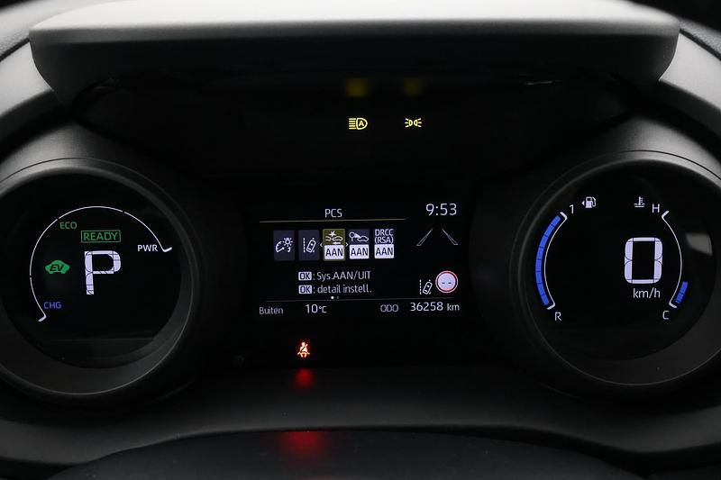 Occasion Toyota Yaris Hybrid 116 PK (85 kW) 2021 Wit Hatchback