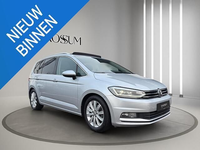 Grijs (metallic) Occasion 2016 VW Touran Highline MPV | € 14.995 (Eerlijke prijs) - Afbeelding 1/4