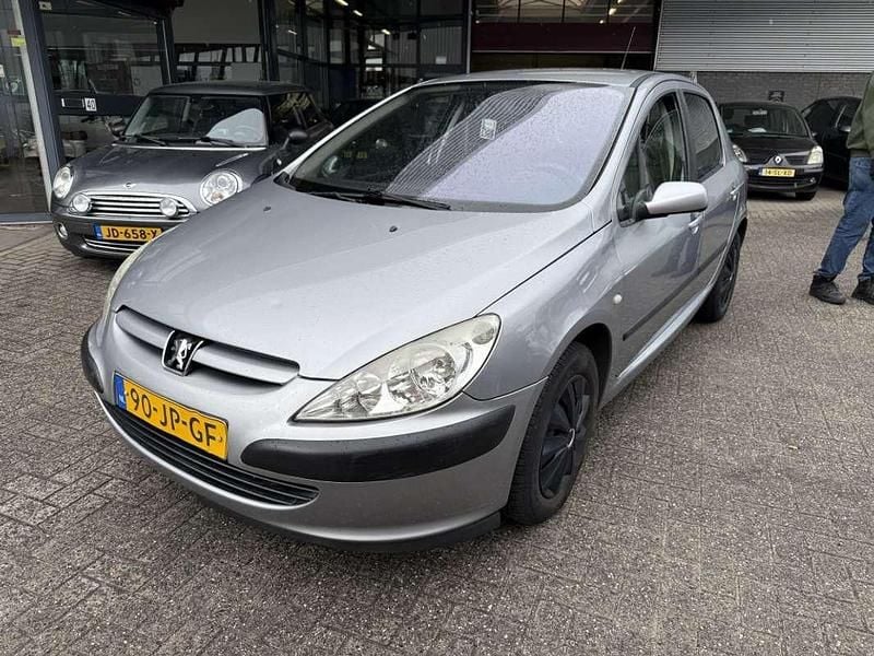 Grijs Gebruikt 2002 Peugeot 307 Hatchback | € 1.390 (Goede deal) - Afbeelding 1/4