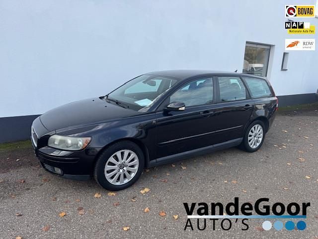 Zwart Gebruikt 2004 Volvo V50 Stationwagen | € 4.950 (Iets duurder) - Afbeelding 1/4