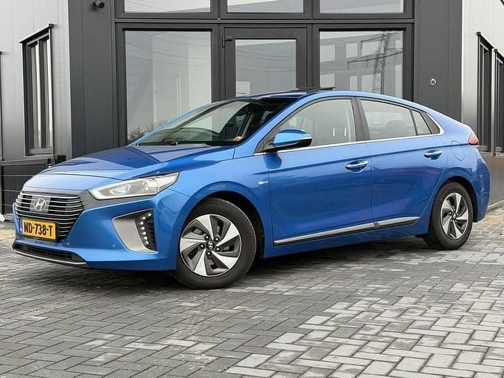 Gebruikt 2017 Hyundai Ioniq Premium Hatchback | € 11.950 (Eerlijke prijs) - Afbeelding 1/4