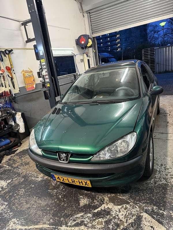 Occasion Peugeot 206 75 PK (55 kW) 2003 Groen Hatchback