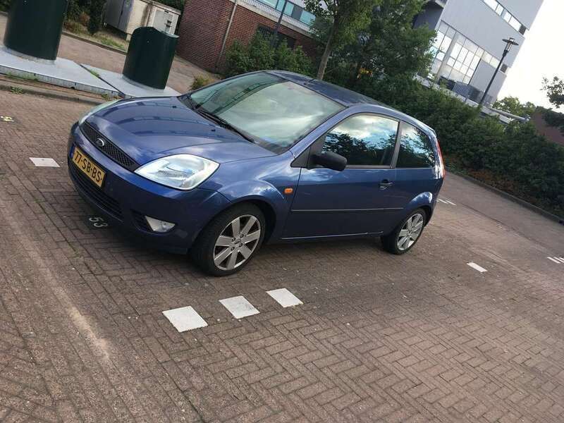 Gebruikt 2005 Ford Fiesta Futura Hatchback | € 1.250 (Iets duurder) - Afbeelding 1/4