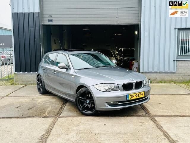 Grijs Gebruikt 2010 BMW 116 Executive Hatchback | € 4.999 (Eerlijke prijs) - Afbeelding 1/4
