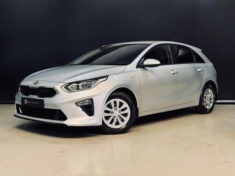 Zilver Gebruikt 2020 Kia Ceed Hatchback | € 14.950 (Eerlijke prijs) - Afbeelding 1/4