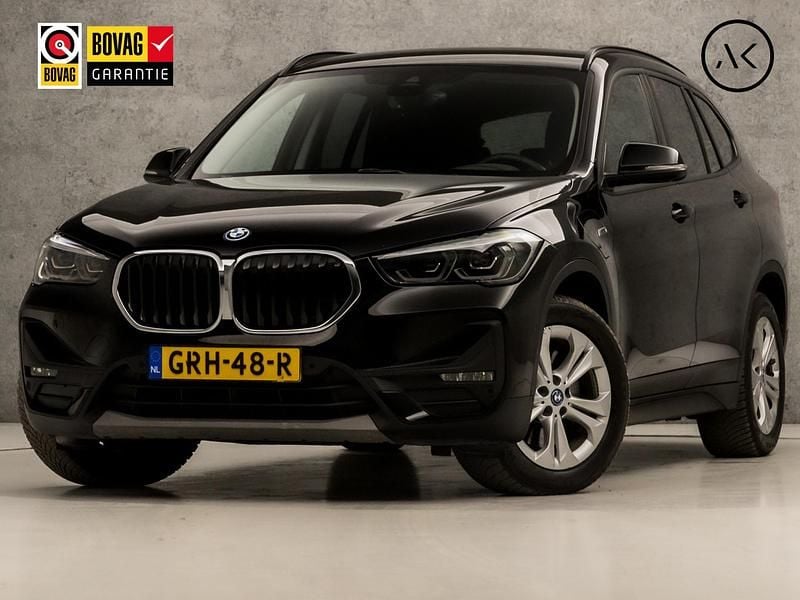 Zwart Gebruikt 2022 BMW X1 Sport Line SUV | € 30.445 (Goede deal) - Afbeelding 1/4