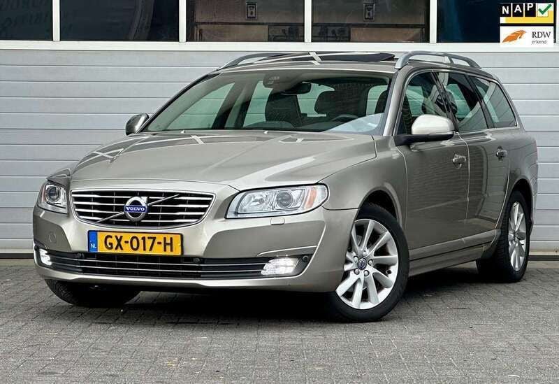 Grijs Gebruikt 2015 Volvo V70 Inscription Stationwagen | € 19.995 (Eerlijke prijs) - Afbeelding 1/4