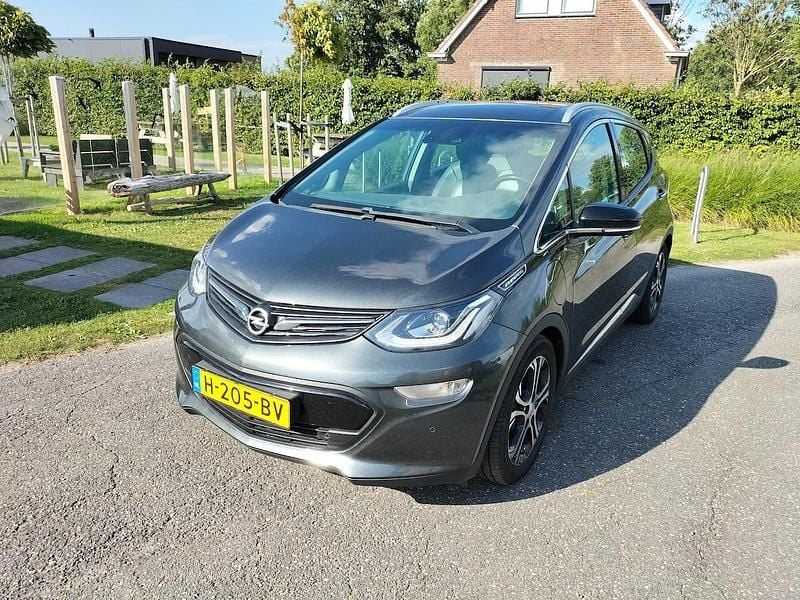 Grijs Occasion 2019 Opel Ampera Business Hatchback | € 13.750 (Eerlijke prijs) - Afbeelding 1/4