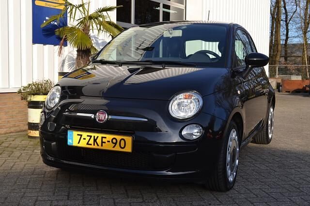 Zwart Occasion 2015 Fiat 500 Pop Hatchback | € 6.450 (Eerlijke prijs) - Afbeelding 1/4
