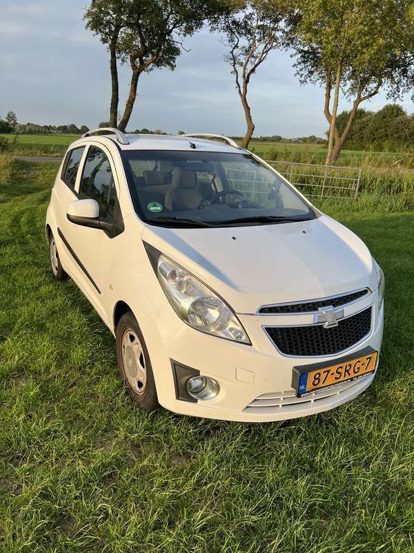Wit Gebruikt 2011 Chevrolet Spark LS Hatchback | € 1.850 (Eerlijke prijs) - Afbeelding 1/4
