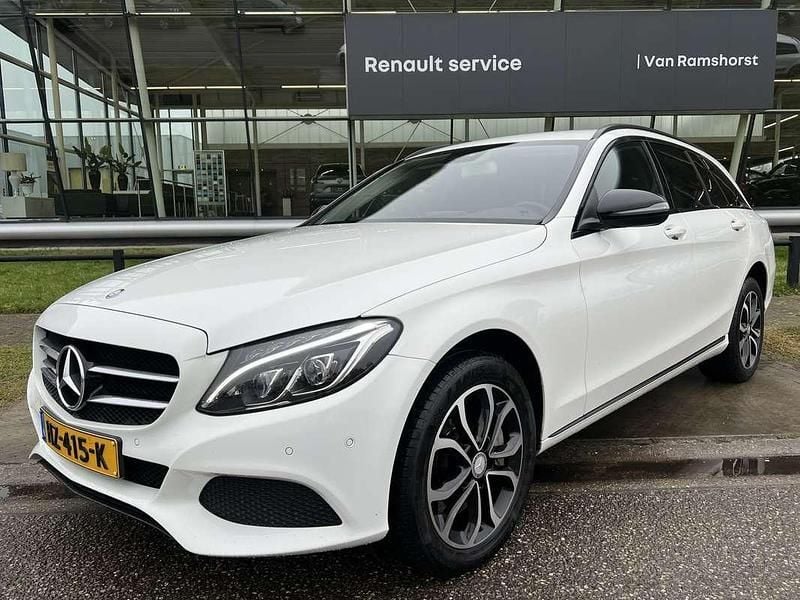 Wit Occasion 2015 Mercedes C350e Edition Stationwagen | € 12.950 (Goede deal) - Afbeelding 1/3