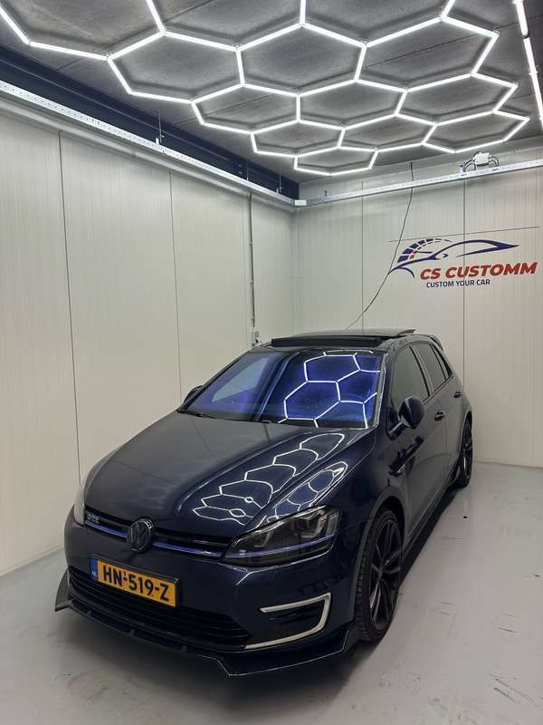 Blauw Gebruikt 2015 VW Golf VII GTE Hatchback | € 14.500 (Iets duurder) - Afbeelding 1/4