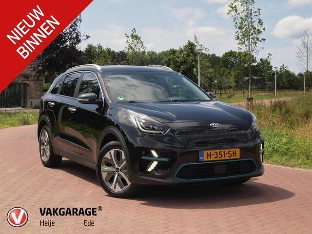 Zwart Gebruikt 2020 Kia e-Niro SUV | € 21.495 (Super prijs) - Afbeelding 1/4