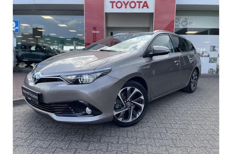 Gebruikt 2015 Toyota Auris Touring Sports Stationwagen | € 17.090 (Eerlijke prijs) - Afbeelding 1/1