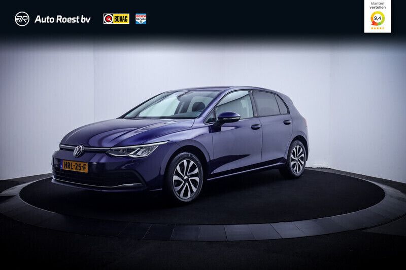 Blauw Gebruikt 2022 VW Golf VIII Business Hatchback | € 26.925 (Eerlijke prijs) - Afbeelding 1/4