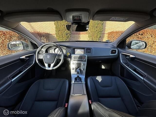 Occasion Volvo V60 122 PK (89 kW) 2017 Grijs Stationwagen