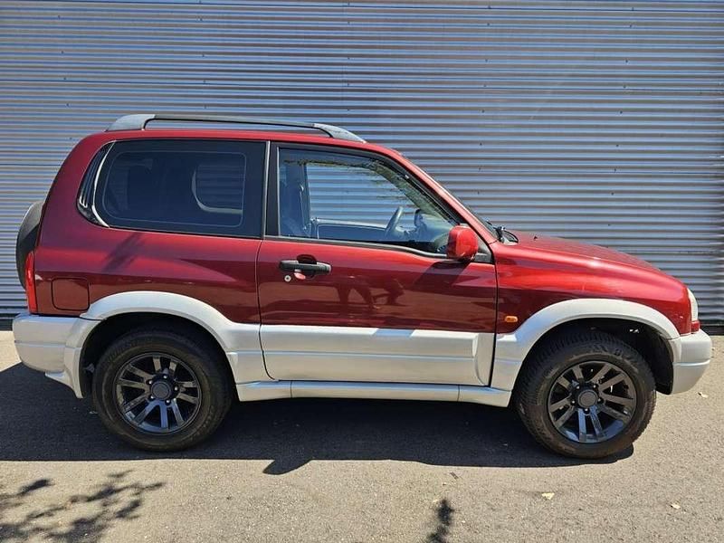Rood Gebruikt 2004 Suzuki Grand Vitara SUV | € 5.650 (Eerlijke prijs) - Afbeelding 1/4