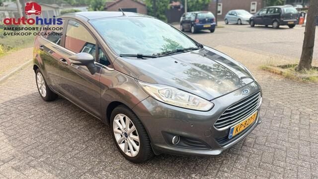 Occasion Ford Fiesta Titanium 101 PK (74 kW) 2016 Grijs Hatchback