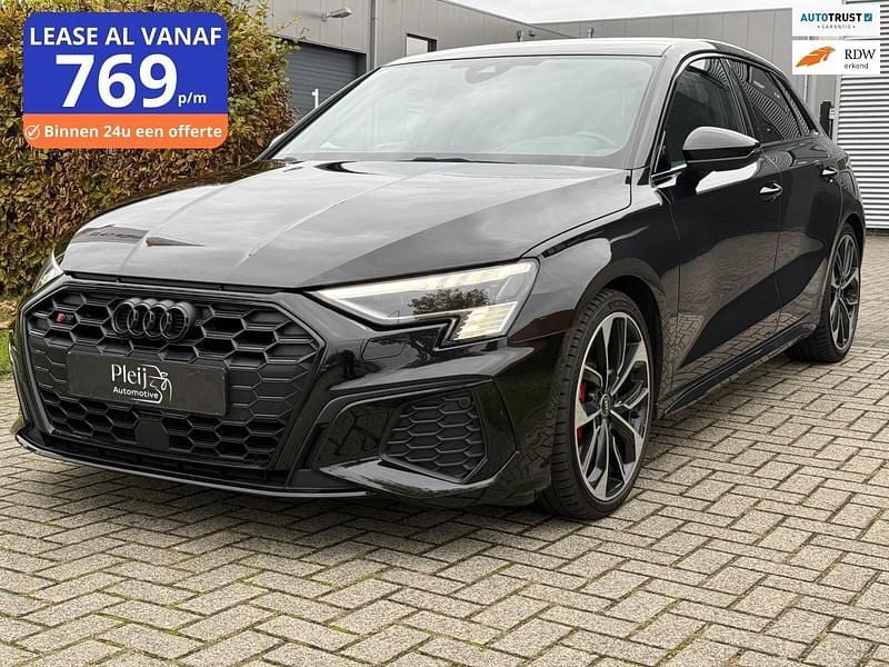 Zwart Gebruikt 2022 Audi S3 Sportback Edition .1 Hatchback | € 47.049 (Iets duurder) - Afbeelding 1/4
