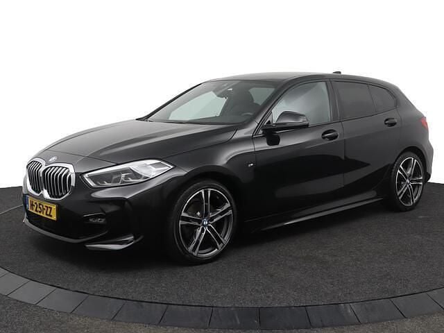Occasion BMW 118 Executive 140 PK (102 kW) 2020 Zwart Hatchback