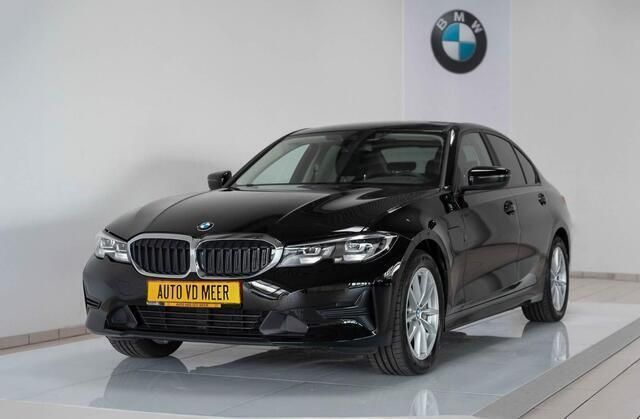 Zwart Gebruikt 2020 BMW 330 Comfort Edition Sedan | € 33.940 (Eerlijke prijs) - Afbeelding 1/4