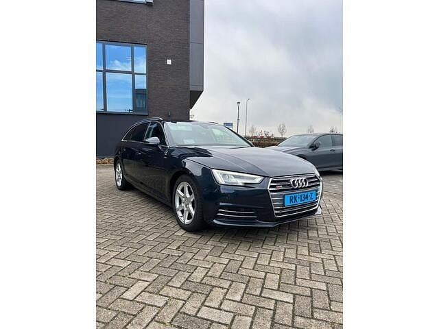 Occasion Audi A4 S-Line 150 PK (110 kW) 2018 Blauw Stationwagen