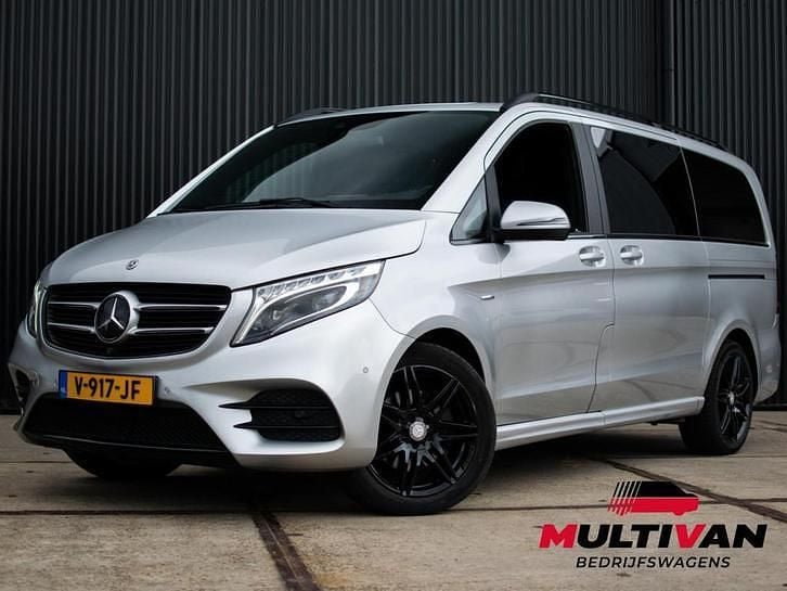 Zilver Gebruikt 2017 Mercedes V250 Avantgarde Edition MPV | € 27.950 (Goede deal) - Afbeelding 1/1