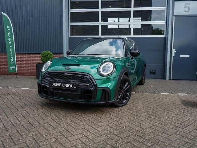 Groen Gebruikt 2022 Mini Cooper S Hatchback | € 34.700 (Duur) - Afbeelding 1/4