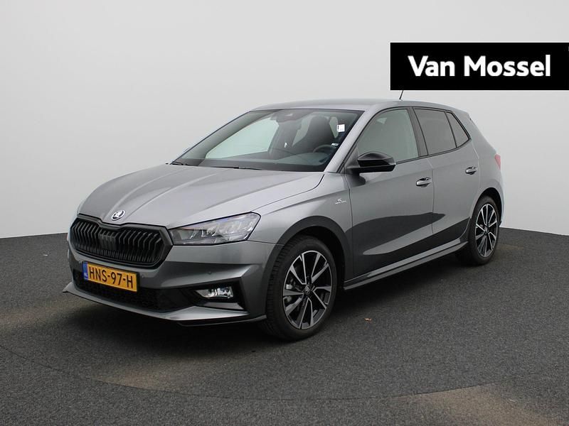 Grijs Gebruikt 2025 Skoda Fabia Monte Carlo Hatchback | € 26.900 (Iets duurder) - Afbeelding 1/4