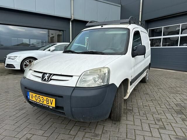 Wit Occasion 2006 Peugeot Partner MPV | € 950 (Goede deal) - Afbeelding 1/4